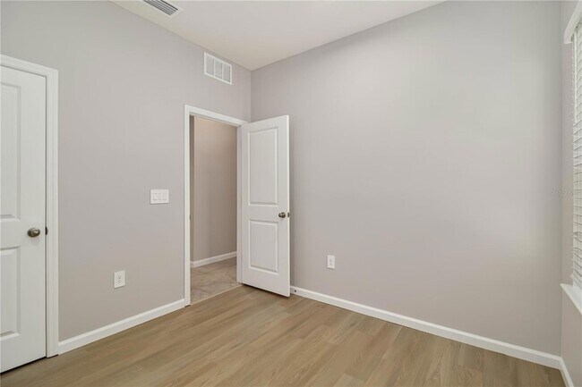 Building Photo - 4525 Pippin Ln