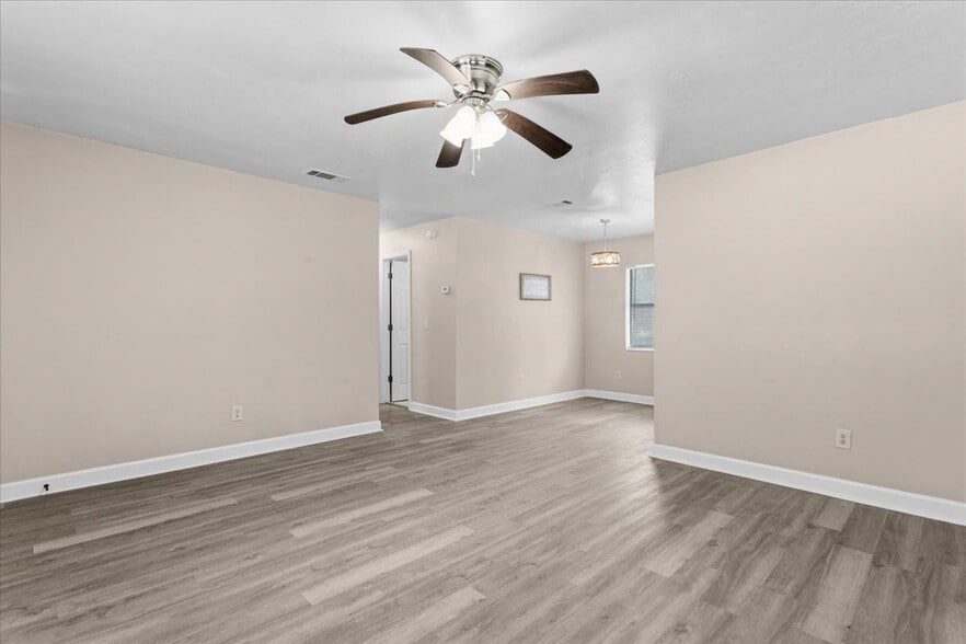 Building Photo - 11907 NW 147 Pl