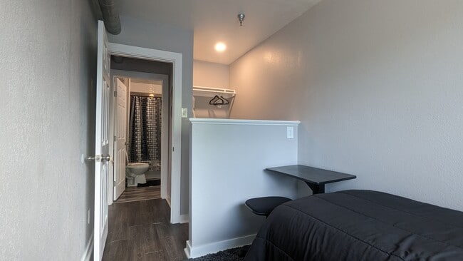 Building Photo - 2203 Tierwester St