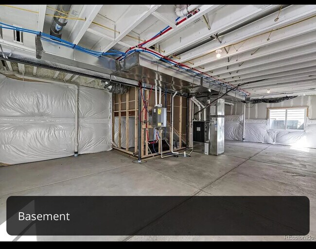 Building Photo - 17312 Bluetrail Ave