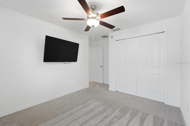 Building Photo - 35029 Brackett Bnd