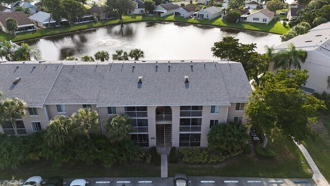 Building Photo - 13771 Oneida Dr