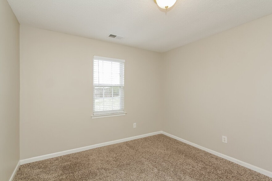 Building Photo - 6123 Goldenfield Dr