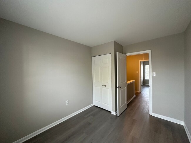 Building Photo - Charming 3 Bedroom/2.5 Bathroom Townhome with Attached Garage in Reisterstown, MD!