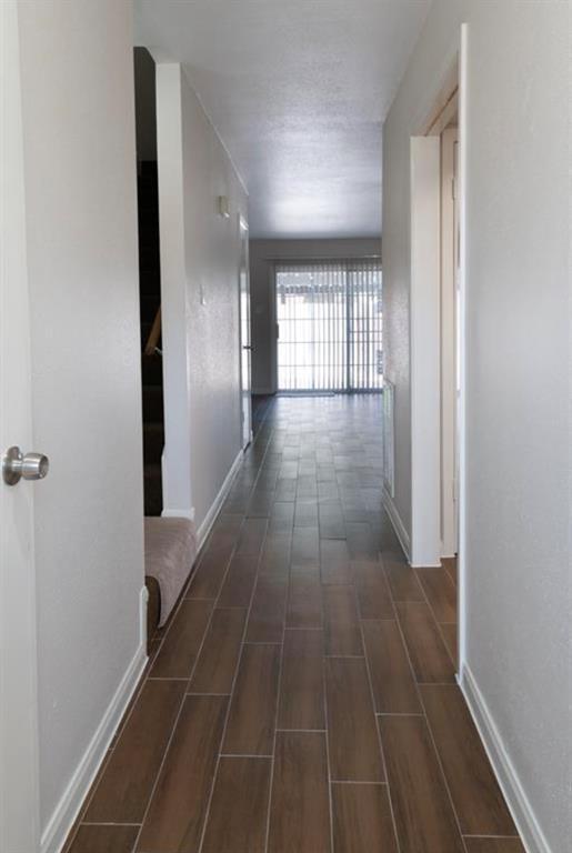 Building Photo - 7950 Grove Ridge Dr