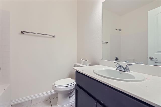 Building Photo - 1320 Lakecrest Ln