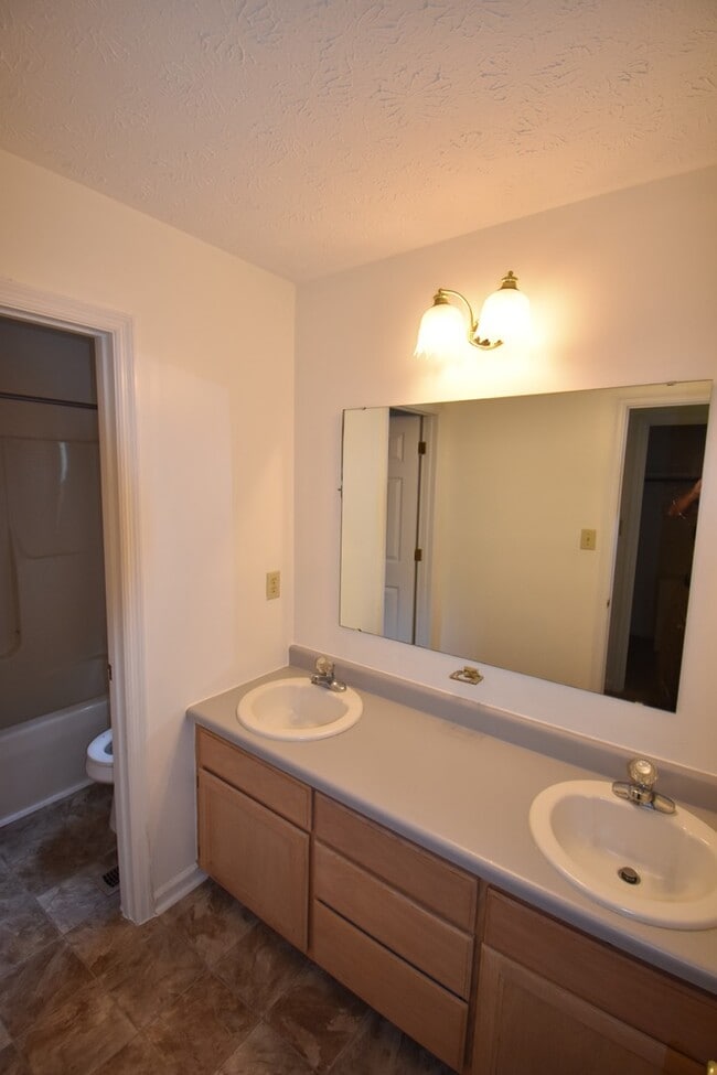 Building Photo - COMING SOON~3 Bedroom and 2 Bath Home (No Pets)