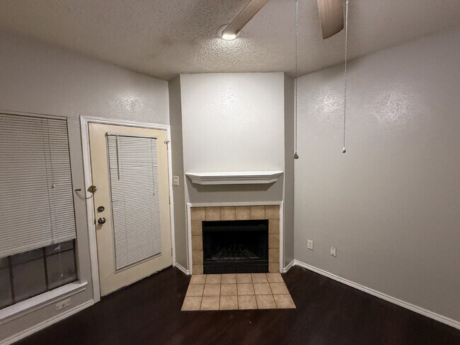 Building Photo - 9601 Forest