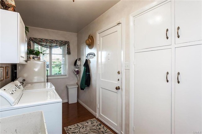 Building Photo - 2426 Prince Albert Dr