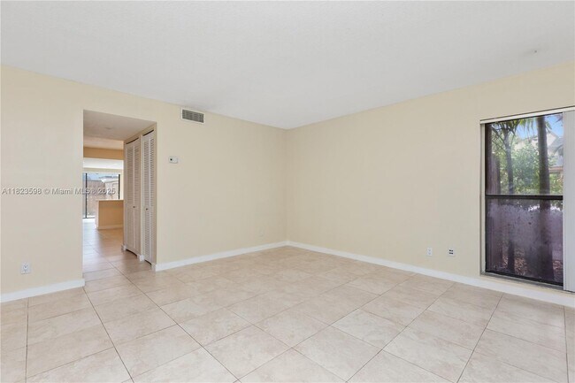 Building Photo - 11466 SW 109th Rd