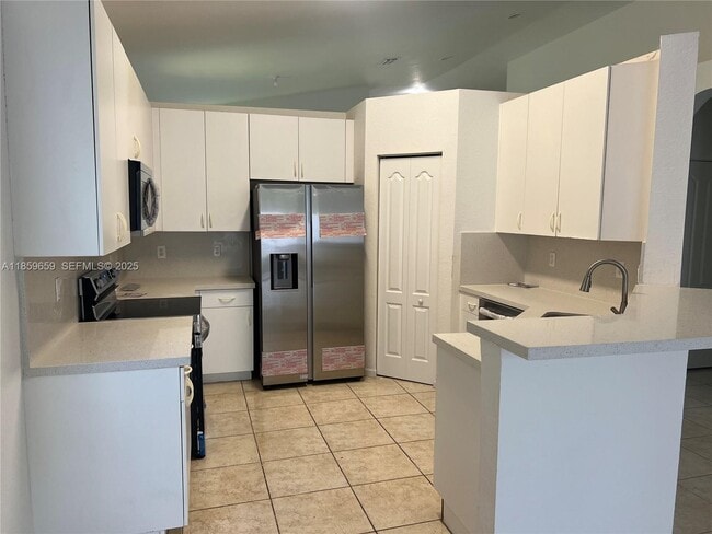 Building Photo - 2217 NE 41st Ave