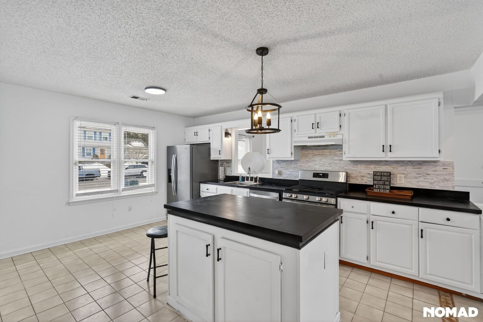 Building Photo - 102 Oak Glen Rd