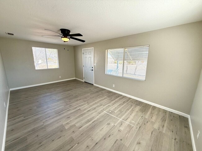 Building Photo - Charming Newly Updated 1 Bed / 1 Bath in the Heart of Kingman- Available Now!