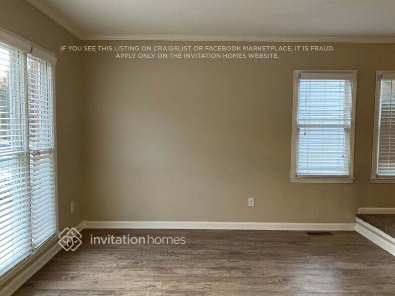 Building Photo - 655 River Overlook Dr NW