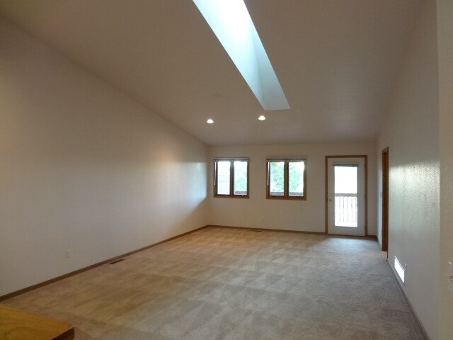 Building Photo - 1618 Northbrook Dr