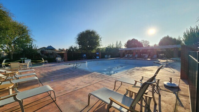 Building Photo - 11710 Walderi St