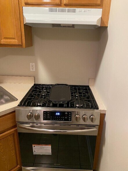 New Stove - 38 Main St
