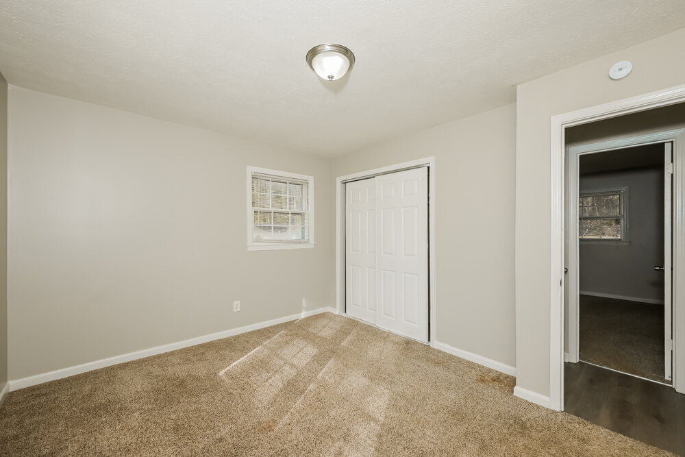 Building Photo - 6490 Executive Dr