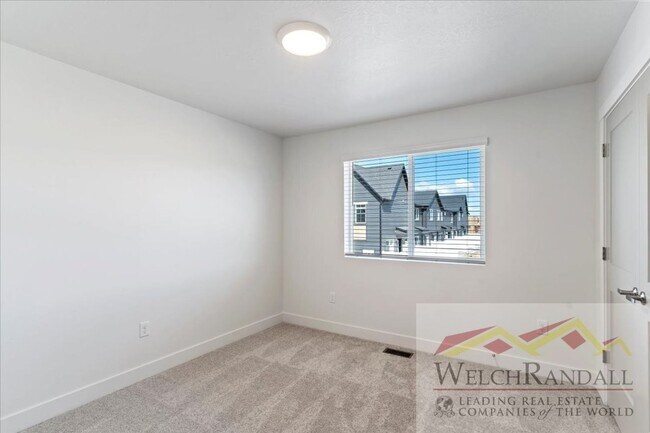 Building Photo - Brand New Townhome for Rent in West Haven