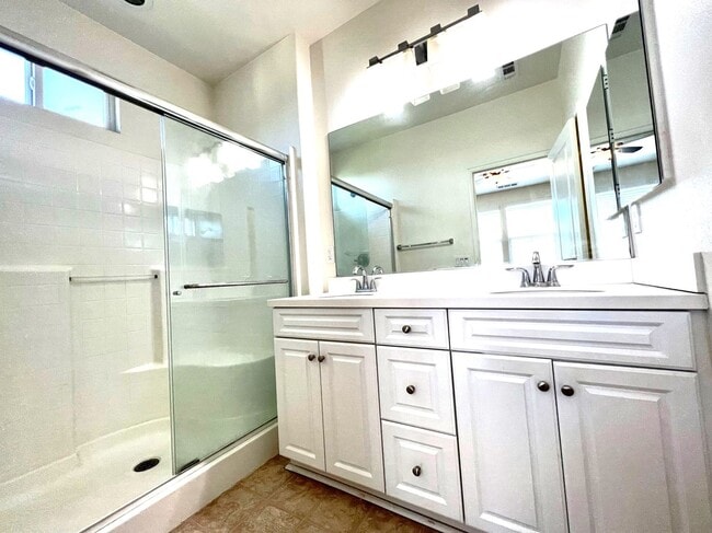 Building Photo - Beautiful 4 Bedroom Condominium with Attached Garage Located in Gated Community of Eastvale