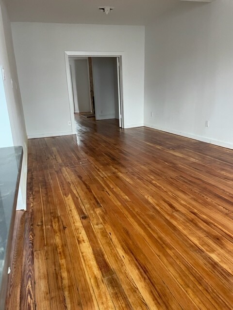Building Photo - 456 72nd St
