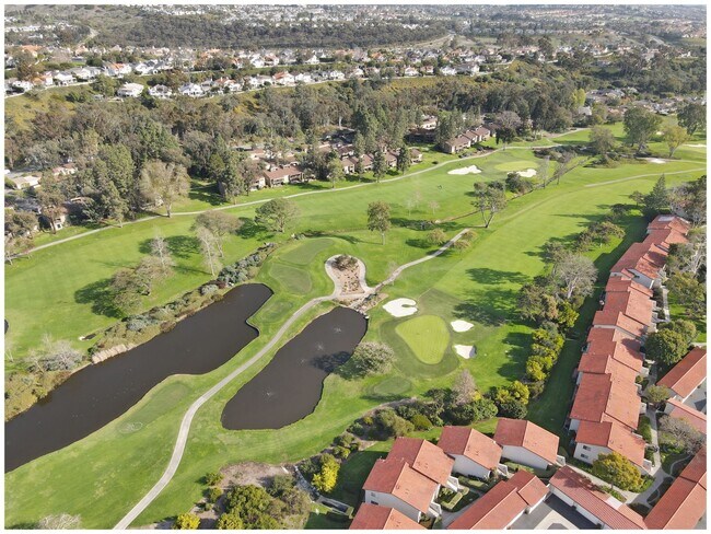 Building Photo - GORGEOUS VIEW CONDO ON THE GOLF COURSE!!!