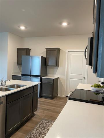 Building Photo - 920 Sunrise Ln