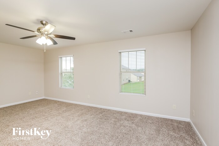 Building Photo - 3106 Silver Dale Ln