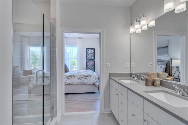 Building Photo - 670 Brookwood Glen Terrace