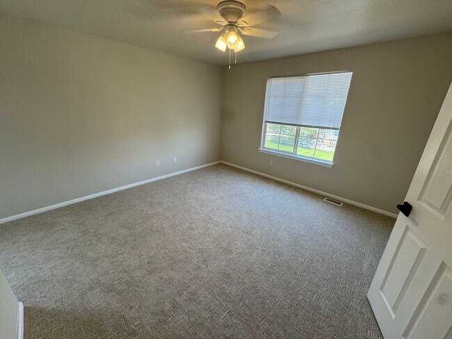 Building Photo - Completely Remodeled Home in Englewood