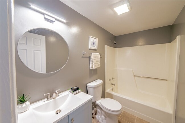 Building Photo - Single Family Ranch close to UofR & Strong Hospital