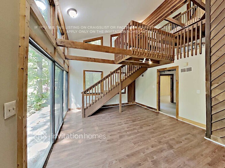 Building Photo - 2955 Pond View Ct