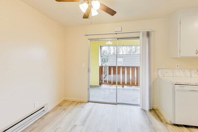 Building Photo - 1279 Ayala Dr