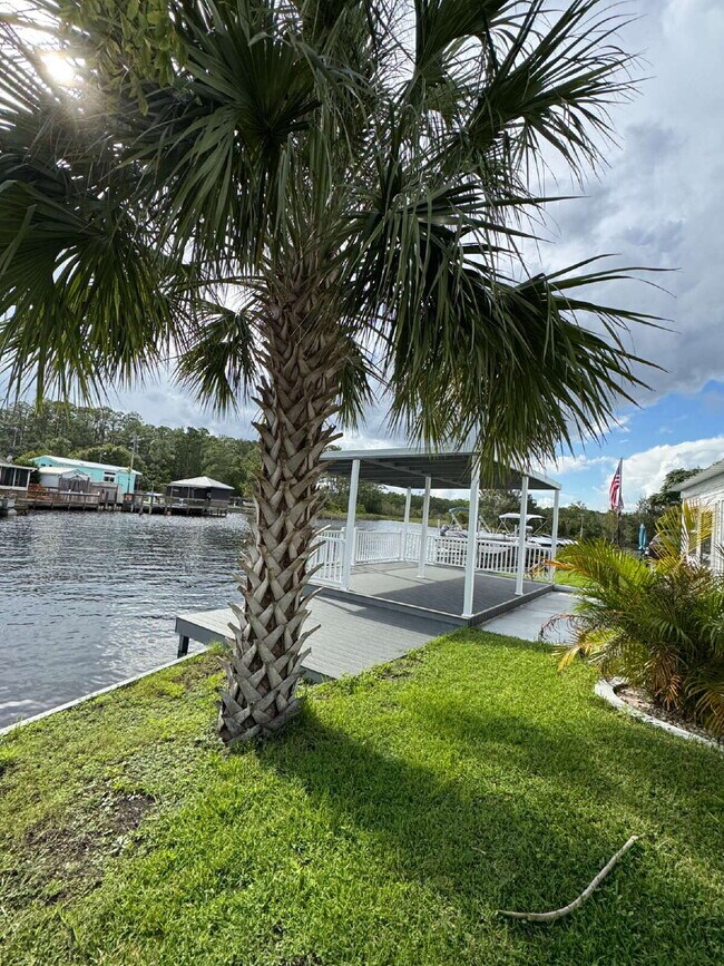 Building Photo - 6168 Deepwater Dr