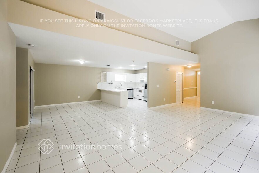 Building Photo - 8301 NW 194th Terrace