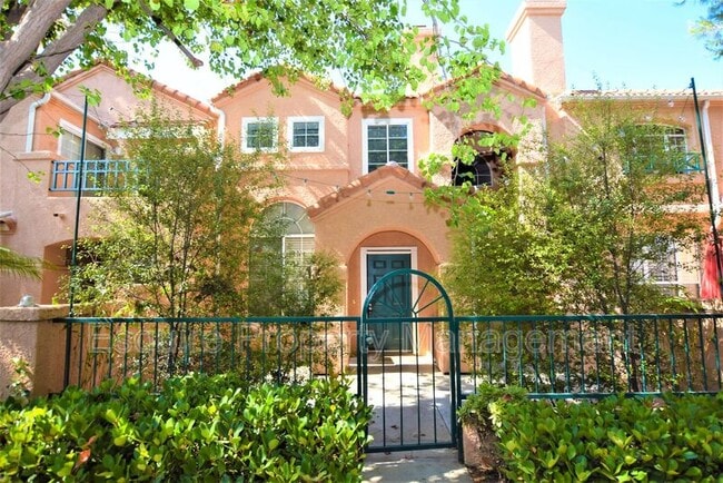 Primary Photo - 1214 Oyster Pl