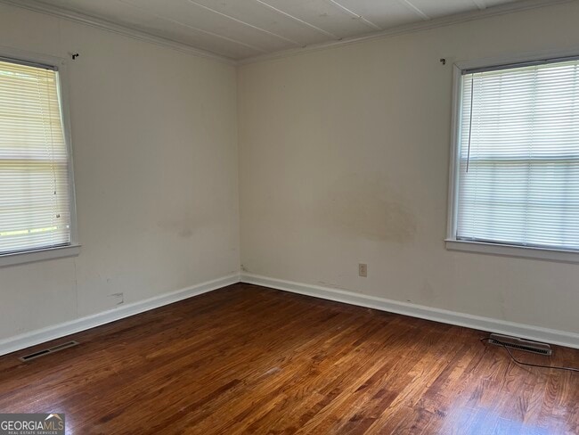 Building Photo - 1704 Woodrow Ave