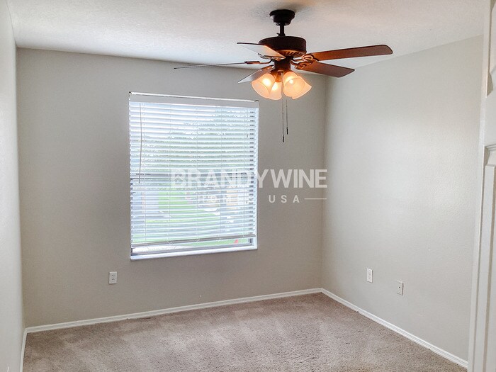 Building Photo - 2627 Oleander Lakes Dr