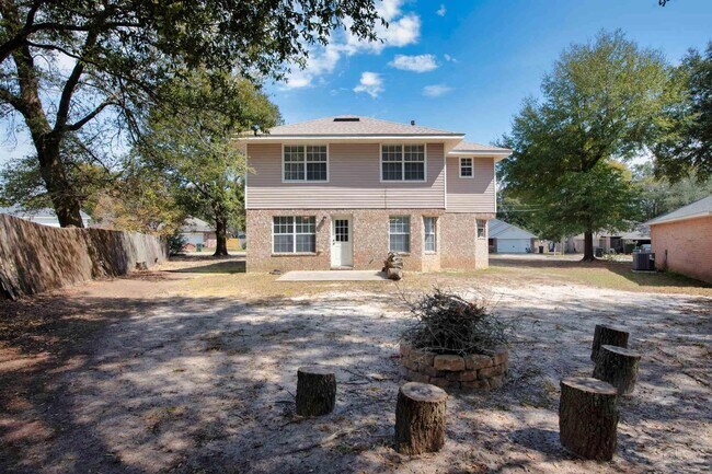 Building Photo - 6707 Cedar Ridge Cir