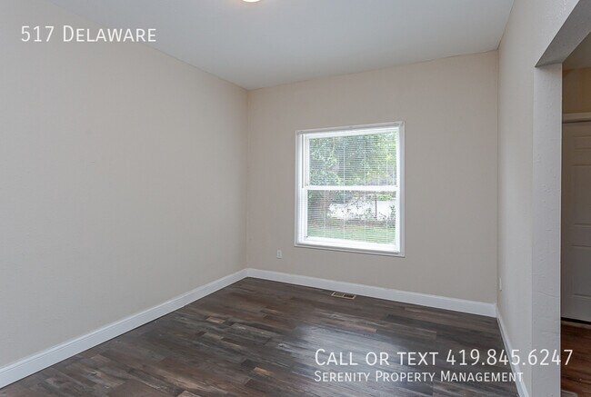 Building Photo - 517 Delaware-