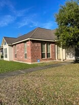 Building Photo - 4447 Cherry Ct