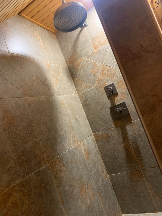 Building Photo - Oakwood Trading LLC