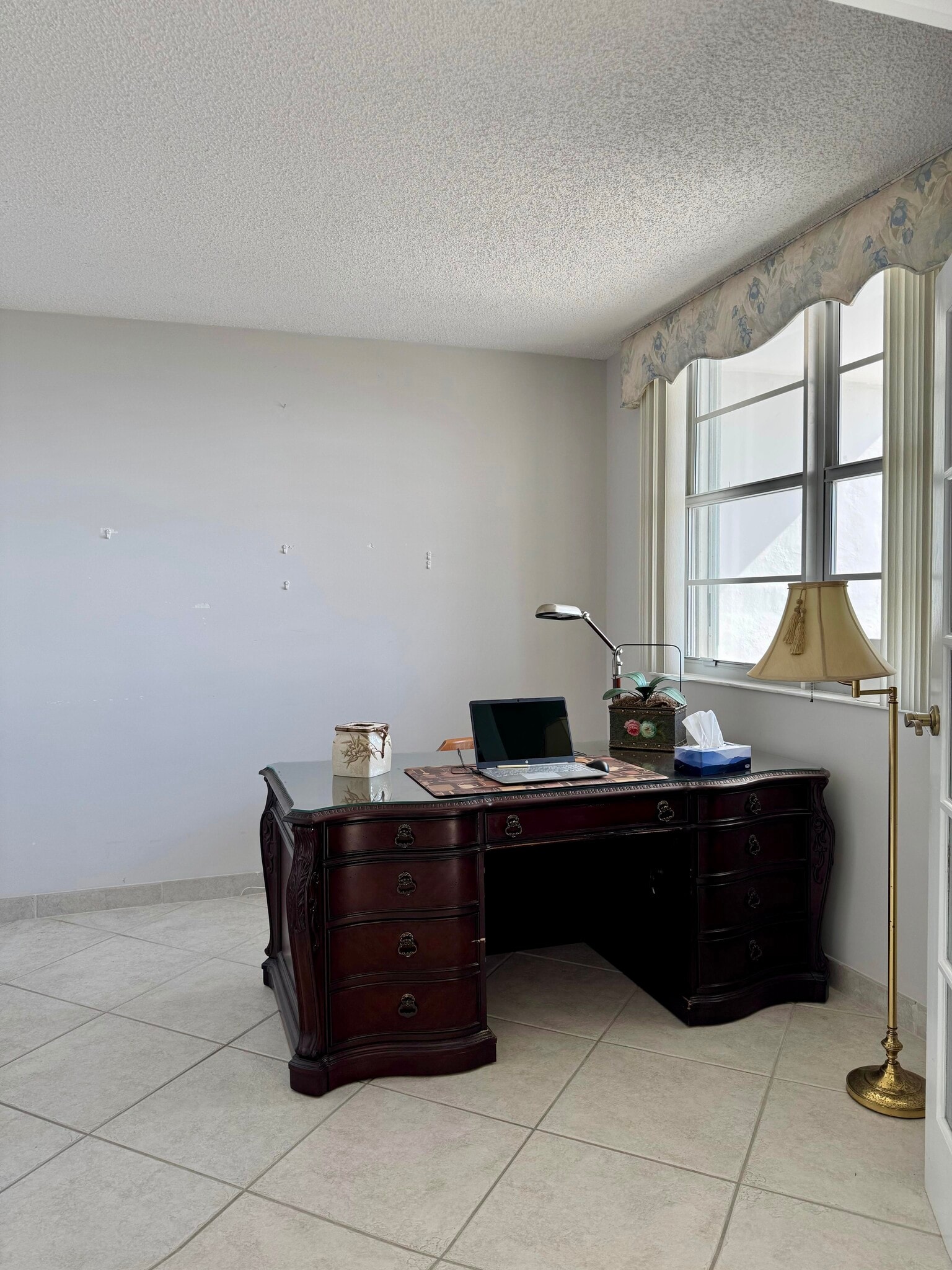 Building Photo - 5825 Collins Ave