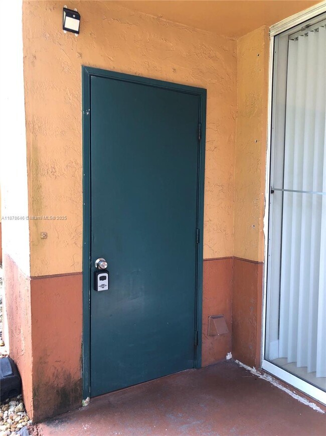 Building Photo - 10757 Cleary Blvd