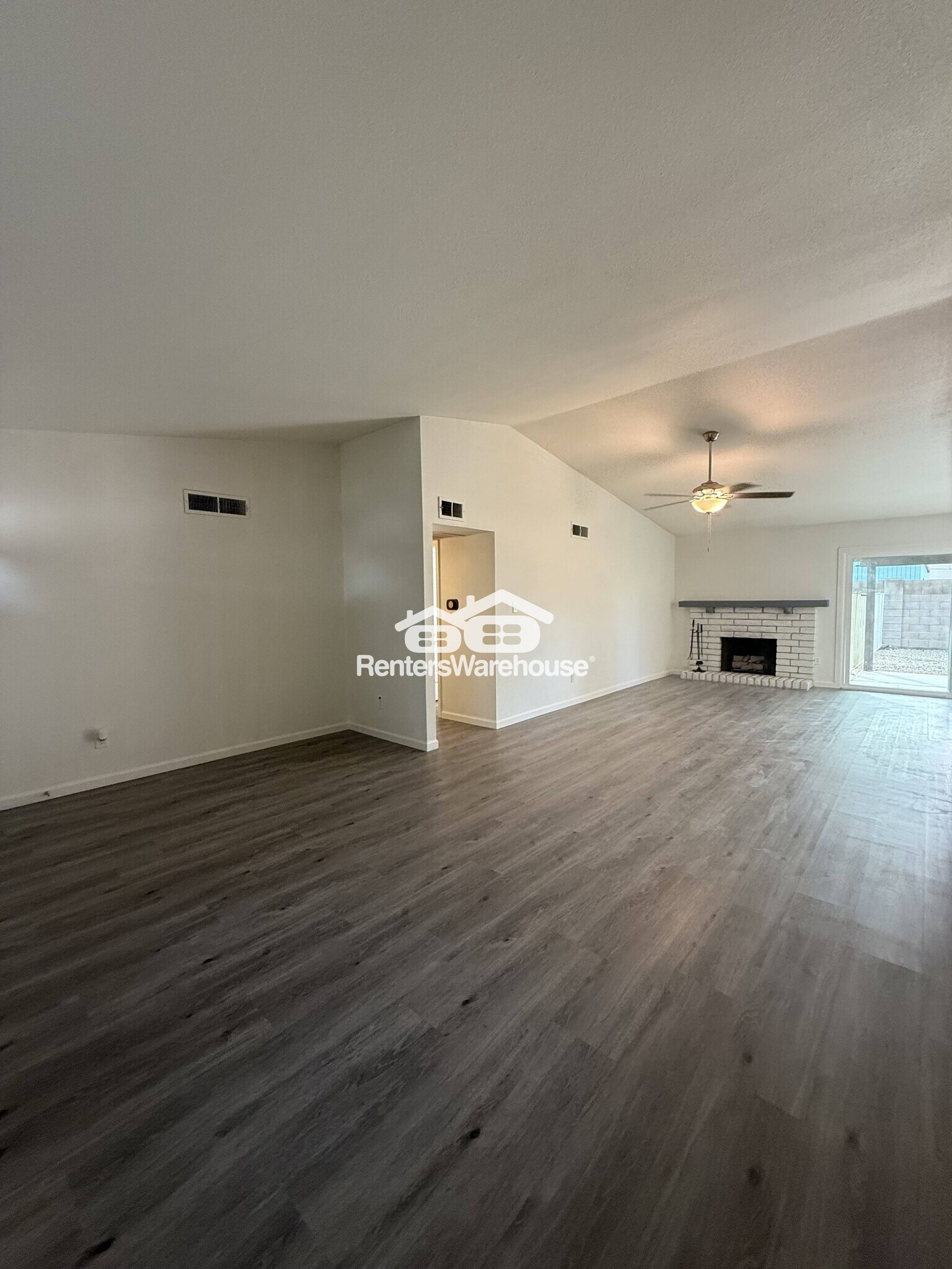 Building Photo - 17624 N 20th Dr