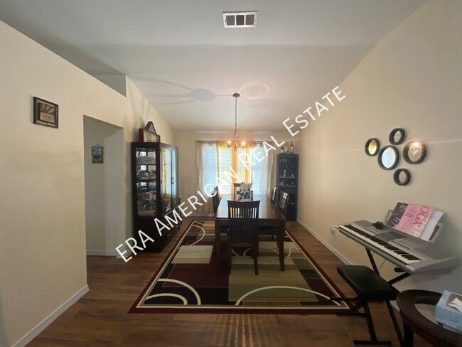 Building Photo - 7226 Zoe Cir