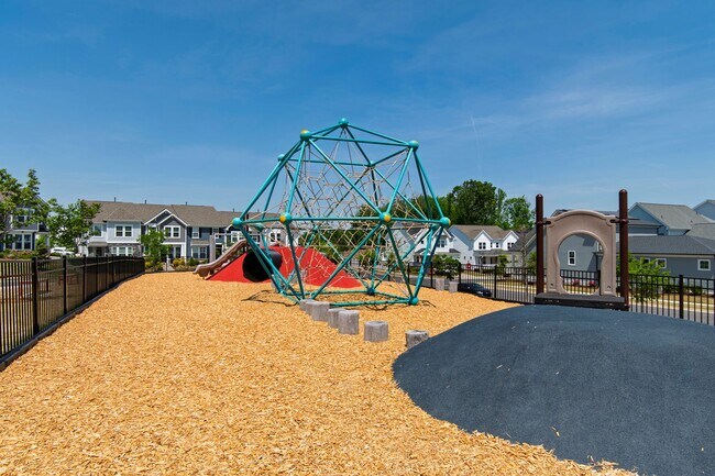 Building Photo - Beautiful Modern 3BR Townhome in the Heart of Wendell!