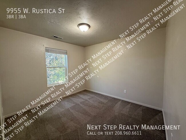 Building Photo - 9955 W Rustica St