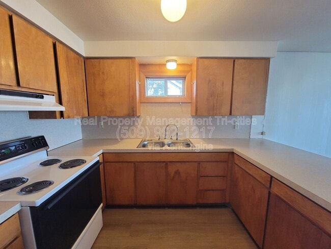 Building Photo - 3326 W Payette Ave