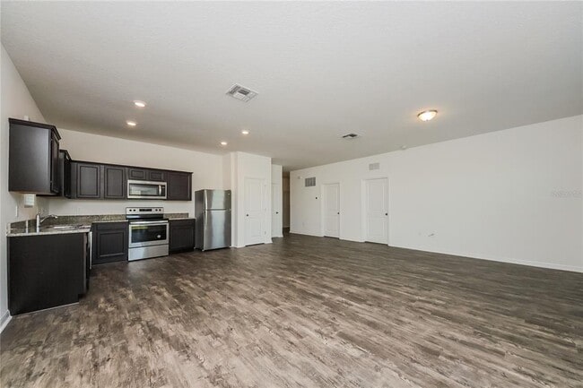 Building Photo - 163 Hidden Lk Lp